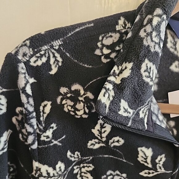 Medium Lands End Womens Jacket Full Zip Front Fleece Black White Pockets NEW - Picture 2 of 12